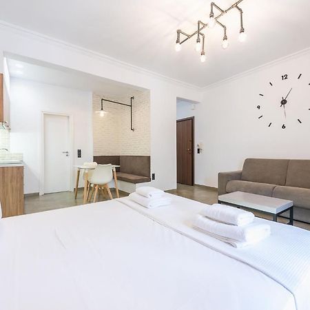 Stylish 1Br Apartment In The Heart Of Koukaki Атина Екстериор снимка
